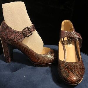 Clarks Purple/Brown Snakeskin Heels